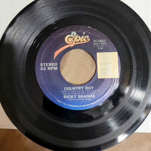 Ricky Skaggs "Country Boy" and "Wheel Hoss" 45 rpm, excellent condition! - Picture 1 of 2